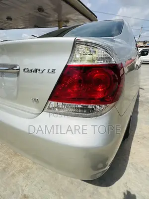 Toyota Camry LE V6 4dr Sedan (3.0L 6cyl 5A) 2004 Silver
