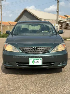 Toyota Camry LE 4dr Sedan (2.4L 4cyl 5M) 2003 Green