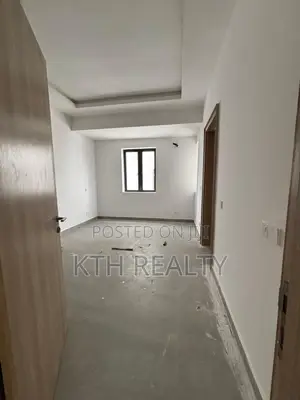 3bdrm Apartment in Lekki Phase 1 for rent
