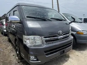 Toyota HiAce 2013 Grey