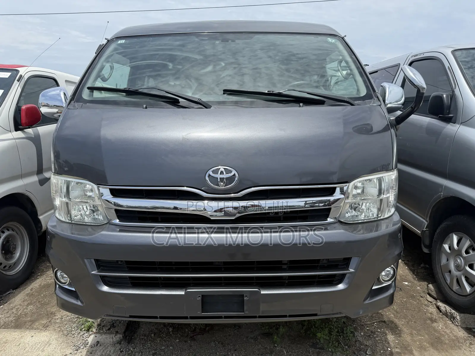 Toyota HiAce 2013 Grey