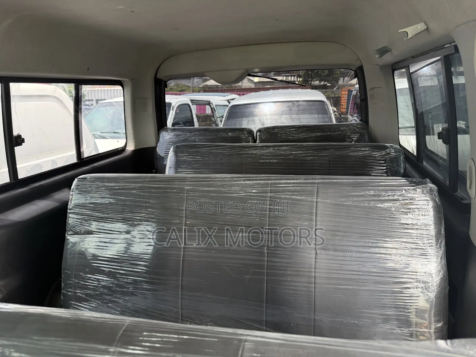 Toyota HiAce 2013 Grey