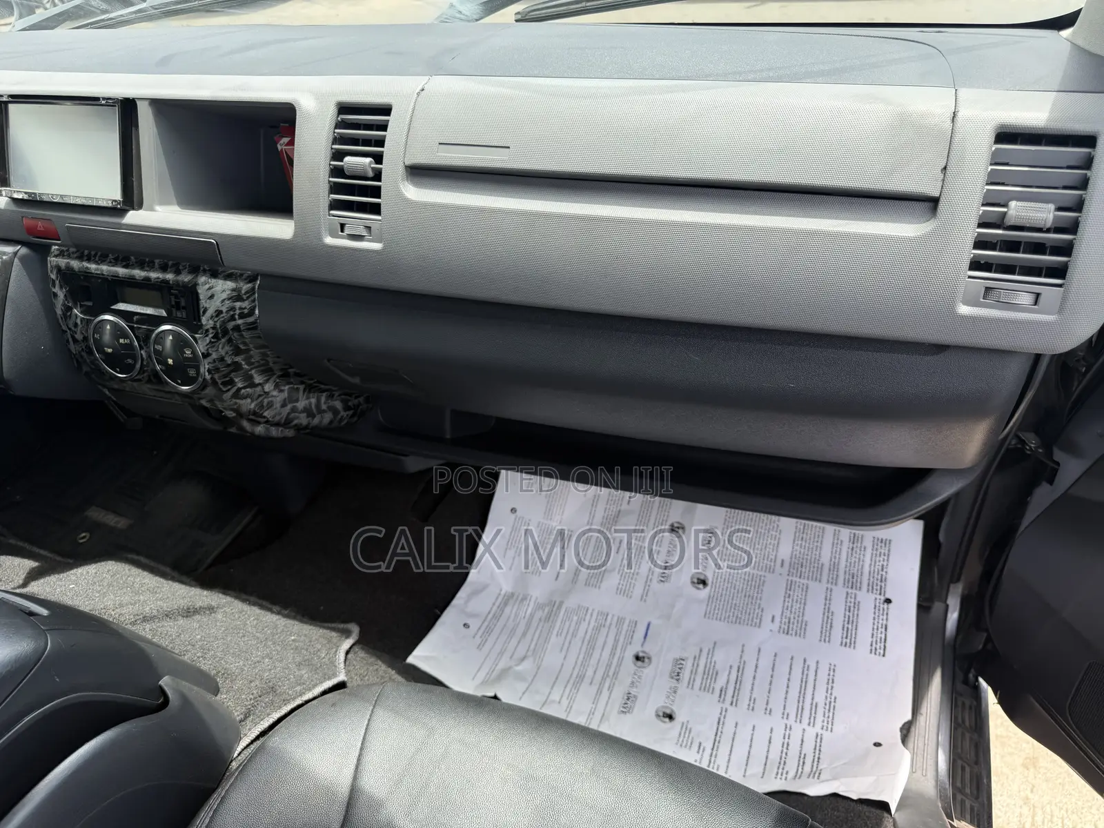 Toyota HiAce 2013 Grey