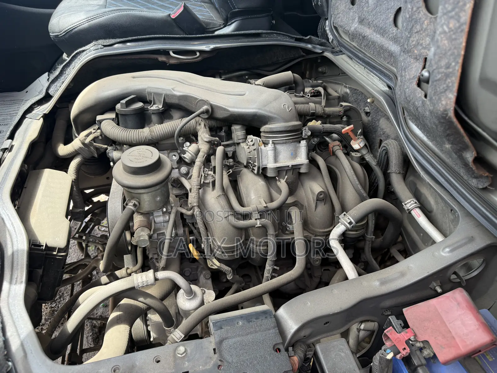 Toyota HiAce 2013 Grey