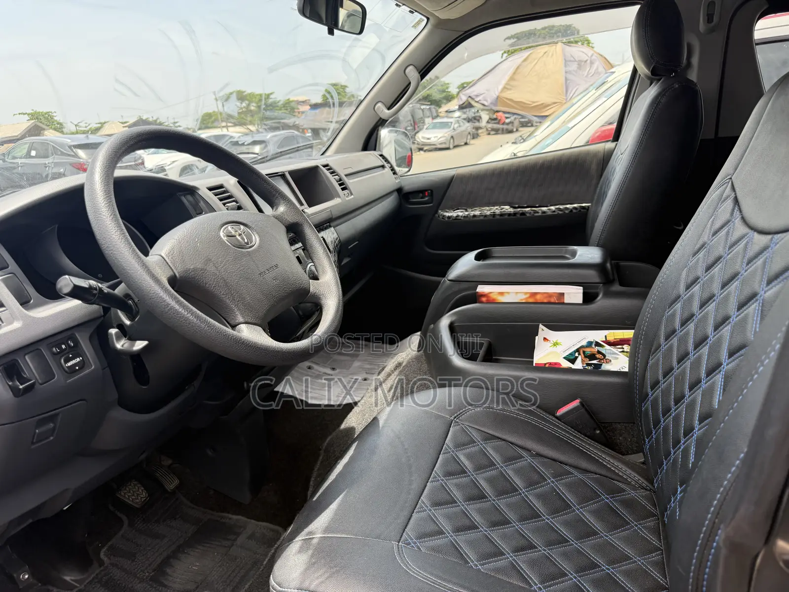 Toyota HiAce 2013 Grey