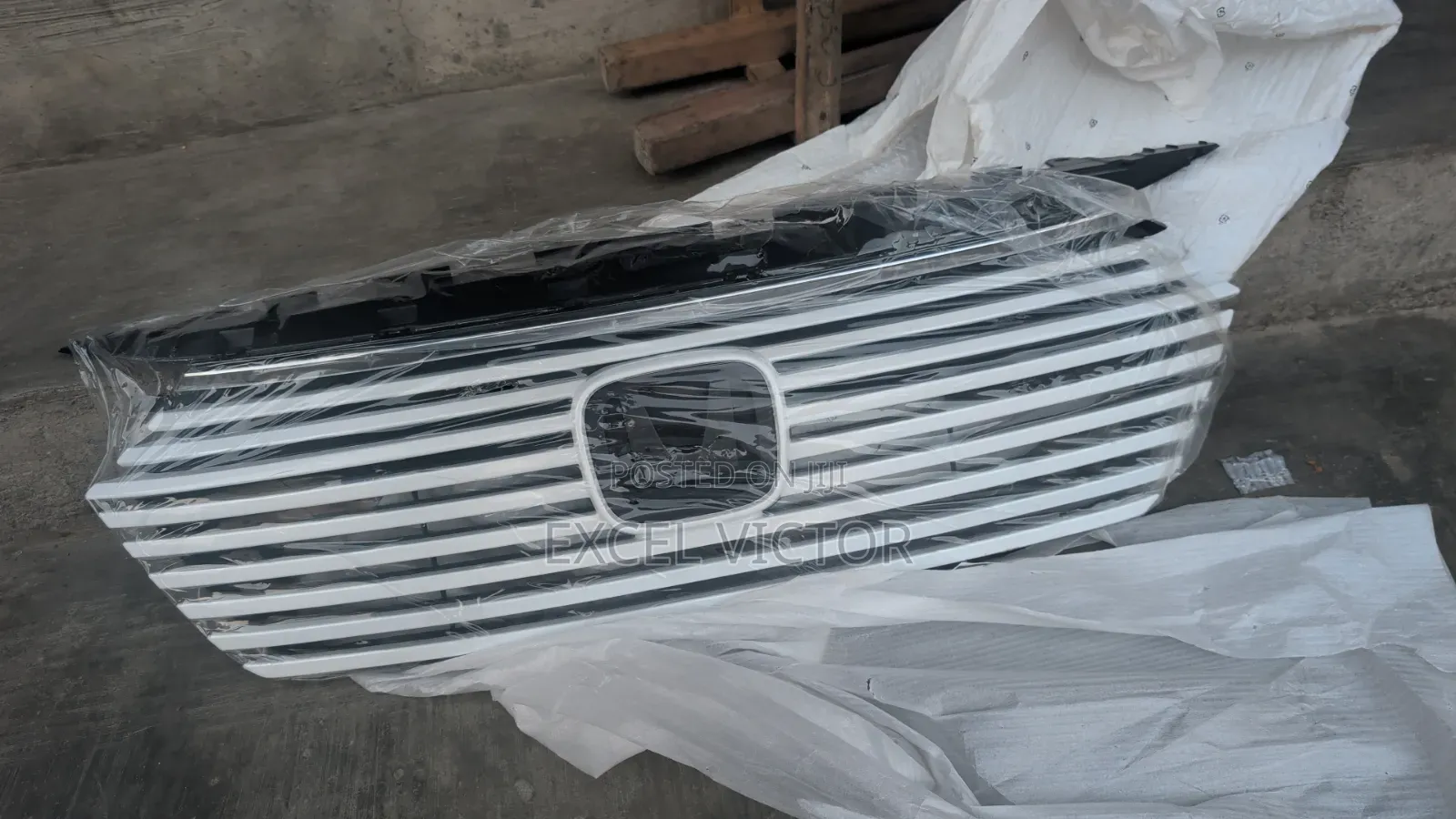 Front Grill 2023 Honda HRV