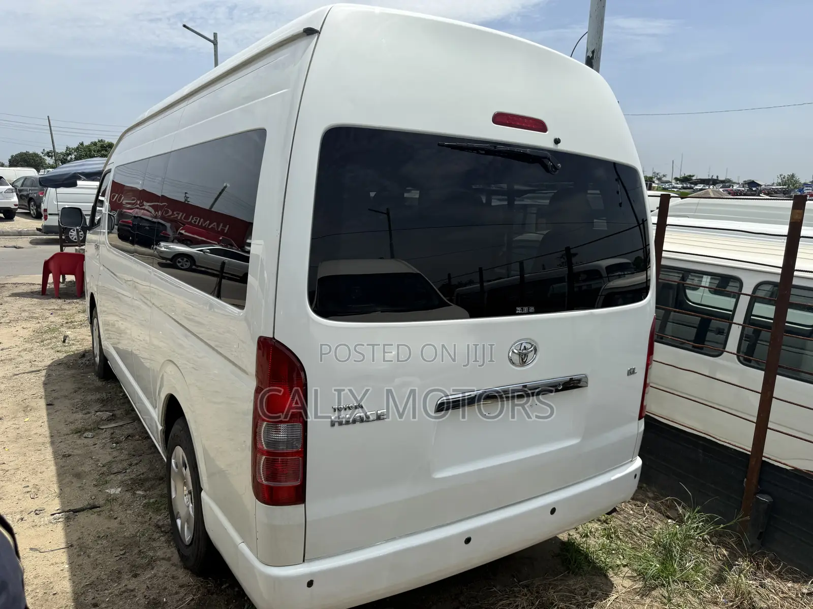 Toyota HiAce 2016 White