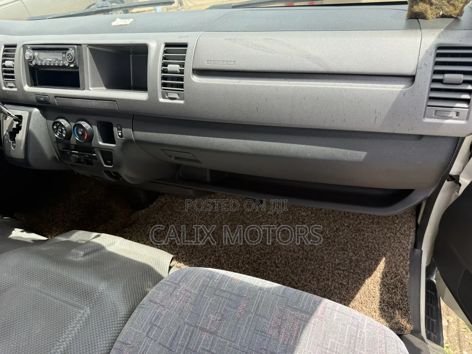Toyota HiAce 2016 White