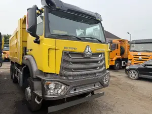 Semi Brand New Covid 19 Howo Dump Truck 371hp Double Steps.