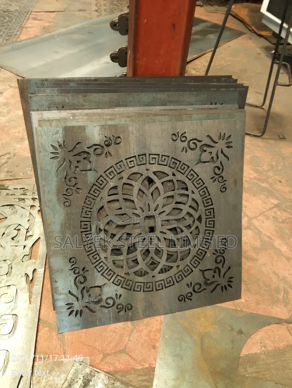 Design Plate and Handrail