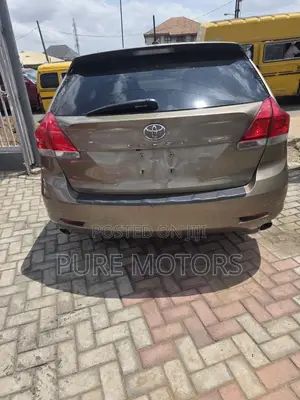 Toyota Venza V6 2010 Brown