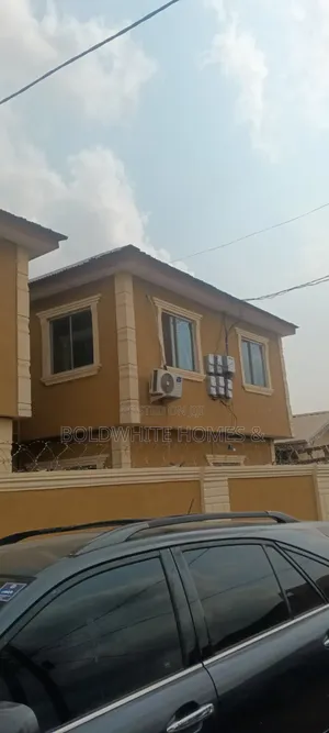 Studio Apartment in Mini Estate, Aguda / Ogba for rent