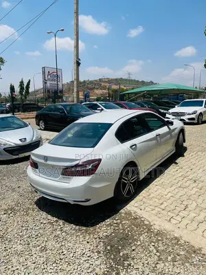 Honda Accord Sport 4dr Sedan FWD (2.4L 4cyl 2A) 2016 White
