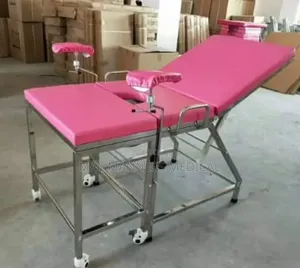 Delivery Bed With 8 Legs