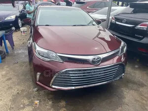 Toyota Avalon XLE 4dr Sedan (3.5L 6cyl 6A) 2015 Maroon