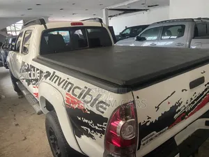 Toyota Tacoma V6 4dr Double Cab 4WD 6.1 ft. SB (4.0L 6cyl 5A) 2014 White