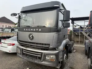 Brand New Sagmoto Tractor Head.