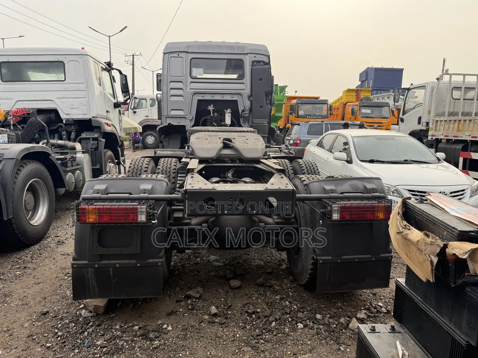 Brand New Sagmoto Tractor Head.
