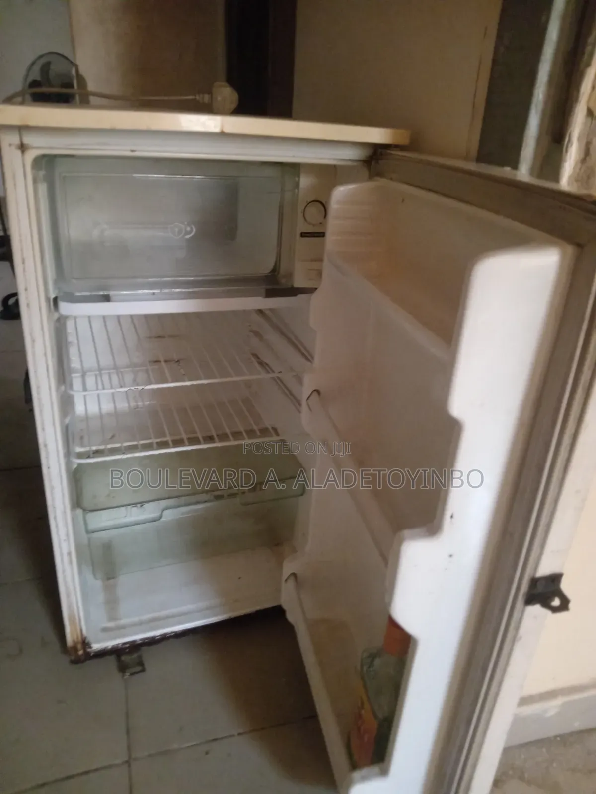 Refrigerator