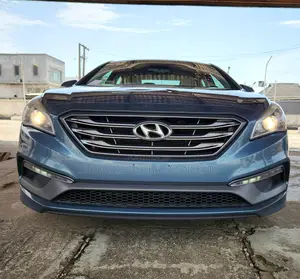 Hyundai Sonata Sport 4dr Sedan (2.4L 4cyl 6A) 2015 Blue