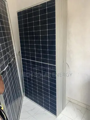 550watts Jinko Solar Panels