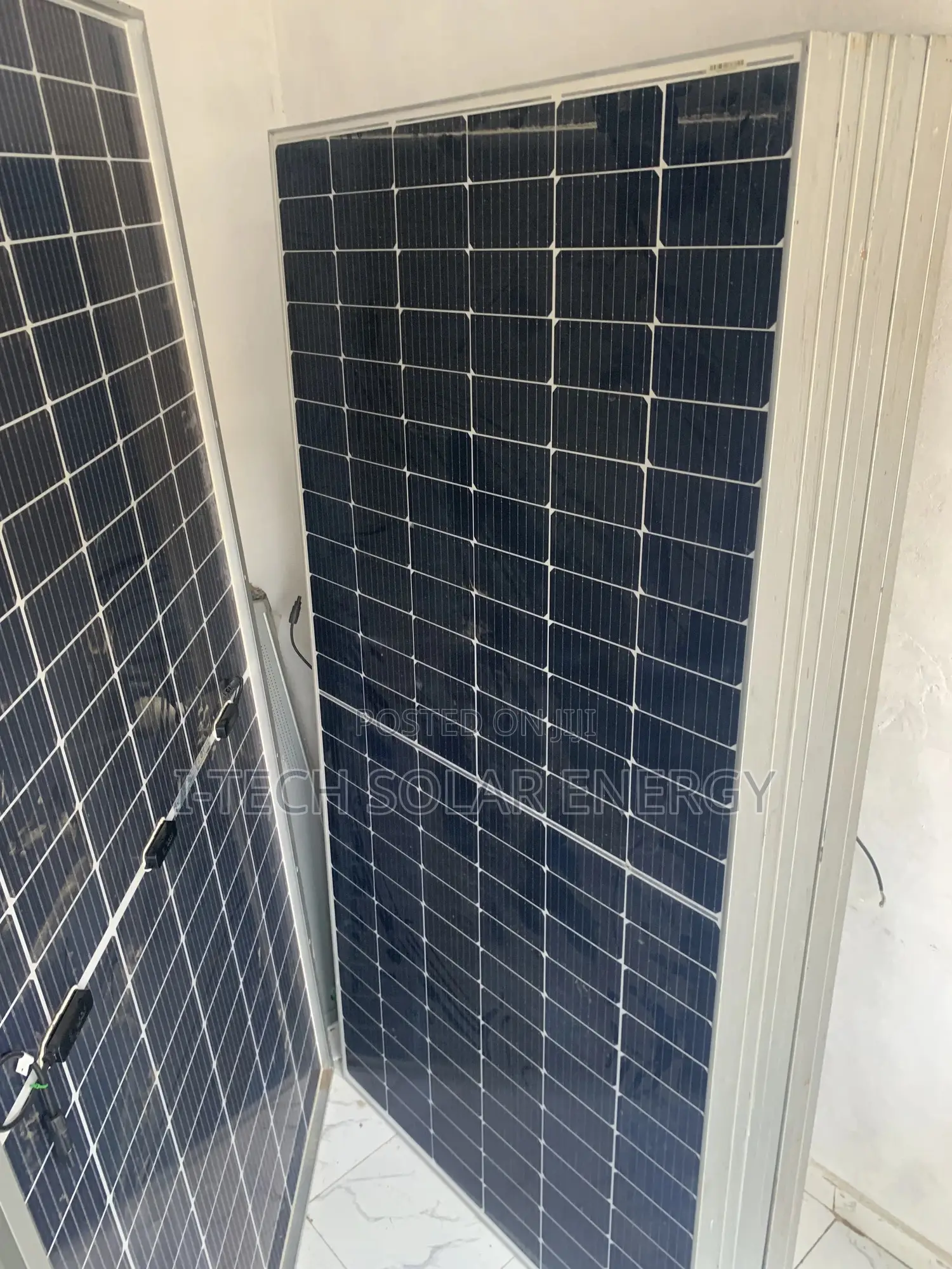 550watts Jinko Solar Panels