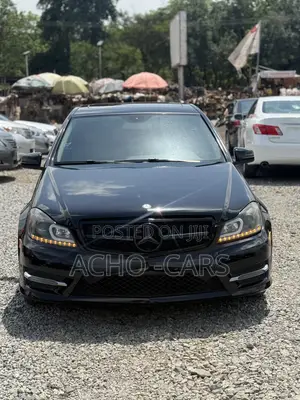Mercedes-Benz C300 2014 Black