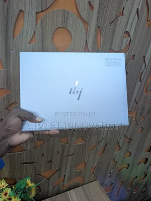 Laptop HP EliteBook 830 G9 16GB Intel Core i7 SSD 512GB