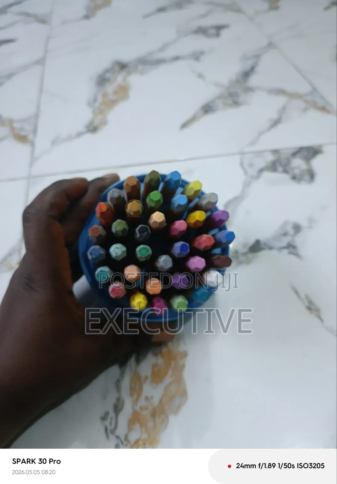 36 Colourful Crayon