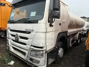 Foreign Used Howo Truck Water Tanker 371hp.