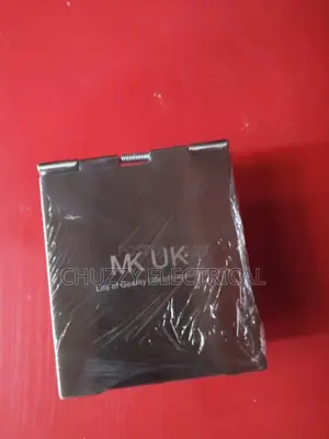13a Single Flat Floor Socket Flip Cover