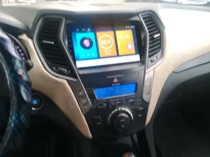 Hyundai Santa Fe 2014