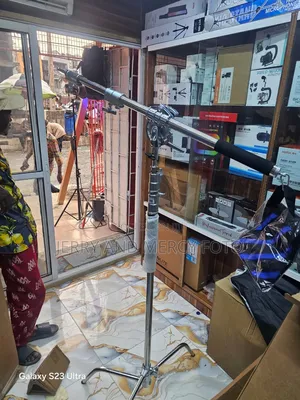 Heavy Duty C Stand