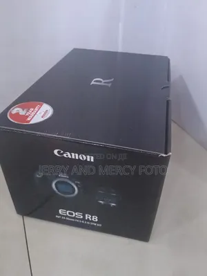 Canon Eos R8