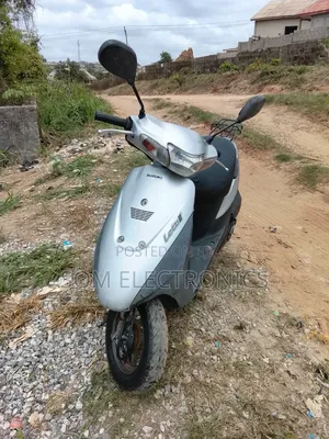 Suzuki Lets 2001 Silver