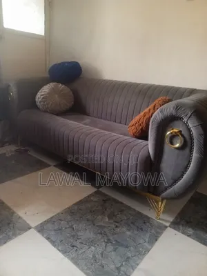 3 Set of Living Room Chairs With Good and Standard Fabrics