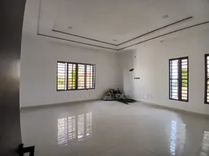 7bdrm Duplex in Kado for sale