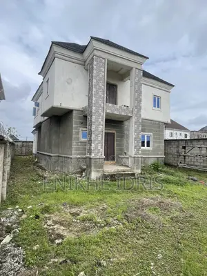 4bdrm Duplex in Coon Estate, Sabon Lugbe for sale