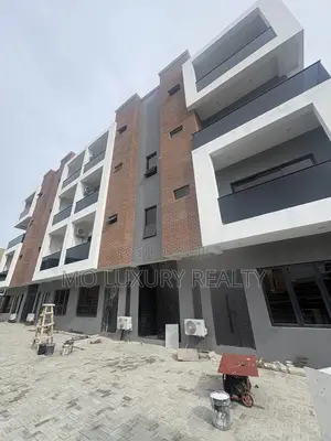 3bdrm Townhouse / Terrace in Lekki Phase 1 for rent