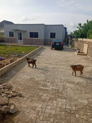 4bdrm Bungalow in Genesis Estate, Awoyaya for sale