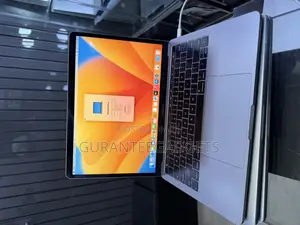 Laptop Apple MacBook Pro 2018 8GB Intel Core i5 SSD 512GB