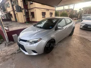 Toyota Corolla L 4dr Sedan (1.8L 4cyl 6M) 2015 Silver