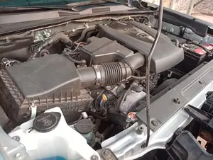 Toyota Tacoma 2024 Silver