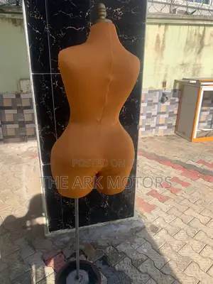 Size 12 Female Mannequin