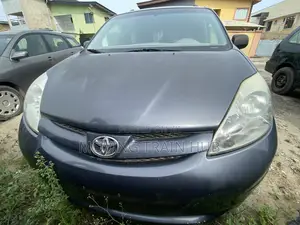 Toyota Sienna 2008 Gray