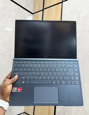 Laptop MSI Modern 14 16GB AMD Ryzen 5 SSD 256GB