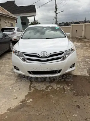 Toyota Venza XLE 4dr Wagon (2.7L 4cyl 6A) 2014 White