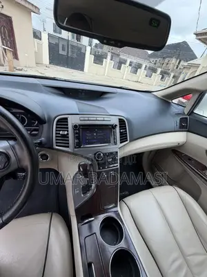 Toyota Venza XLE 4dr Wagon (2.7L 4cyl 6A) 2014 White