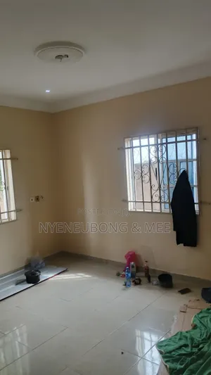 3bdrm Bungalow in Karu for rent