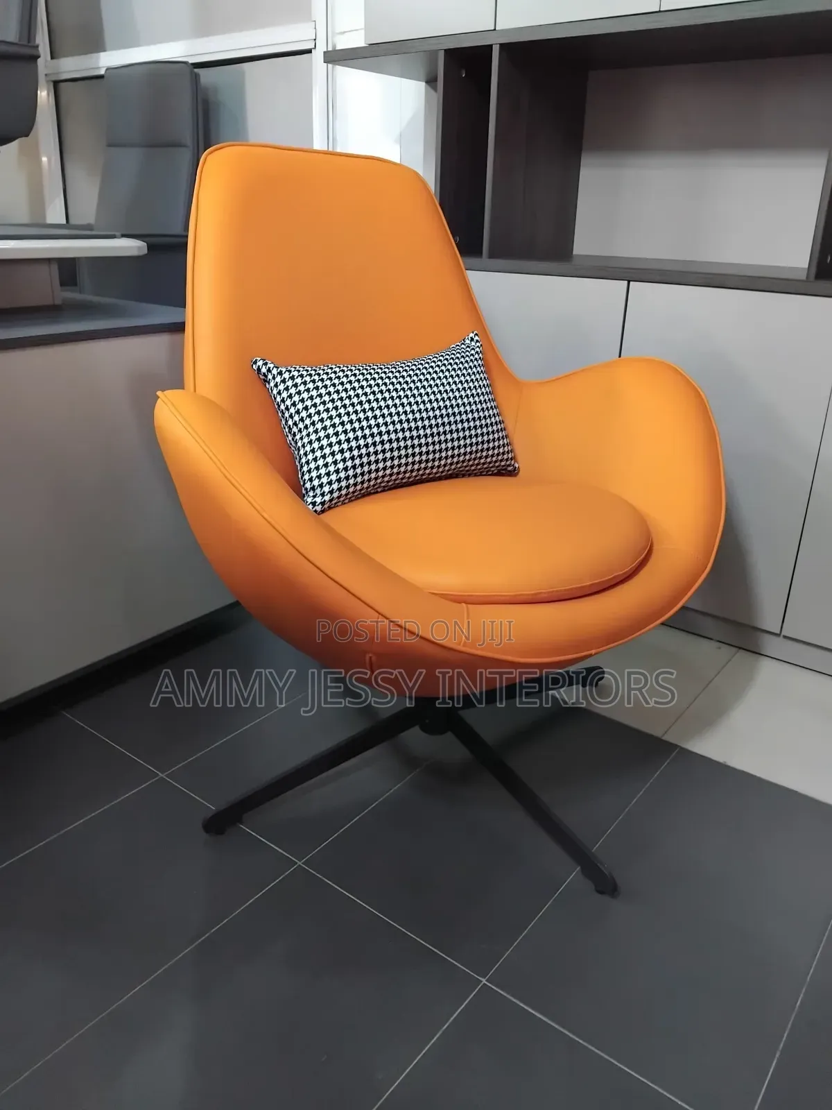 Standard Chair